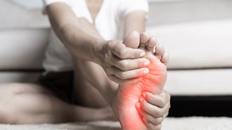 Ayak Yanması Neden Olur? Ayak Yanması Nasıl Geçer?