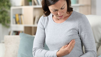 Memede şekil bozukluğu neden olur?