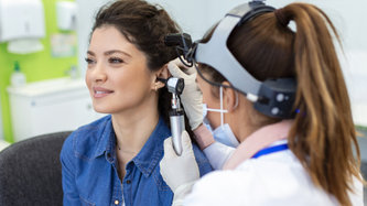 Otoskleroz (İç Kulak Kireçlenmesi) Nedir? Belirtileri ve Tedavisi