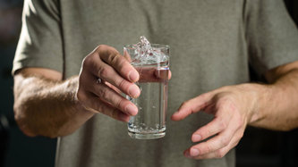 Pil Tedavisi Titreme ve Kronik Ağrılara Son Veriyor