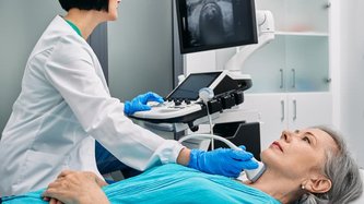 Tiroid Cerrahisi Nedir? Hangi Hastalara Uygulanır?